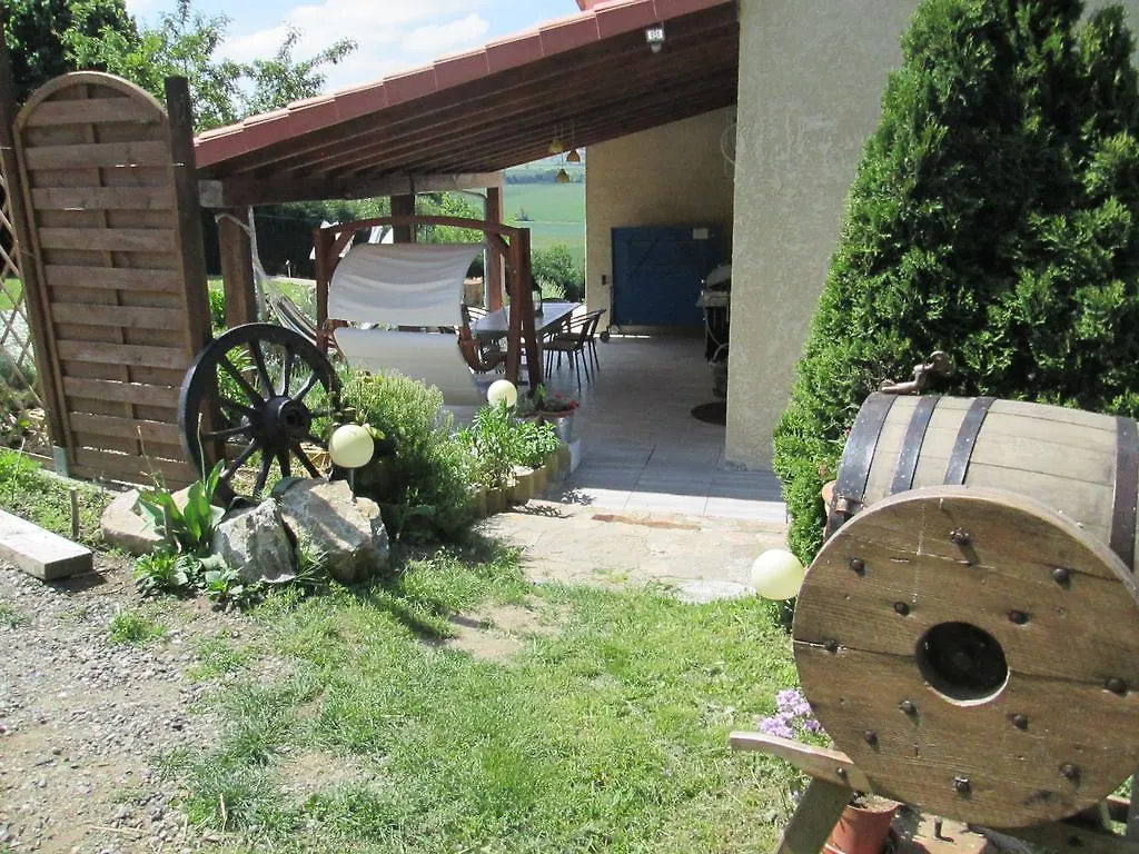 La Tour Aux Tilleuls Lorlanges Guest house