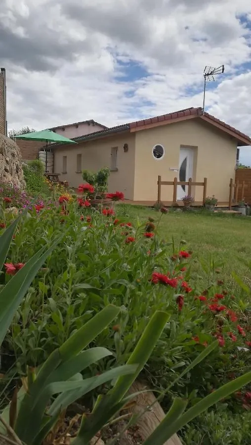 La Tour Aux Tilleuls Lorlanges Guest house